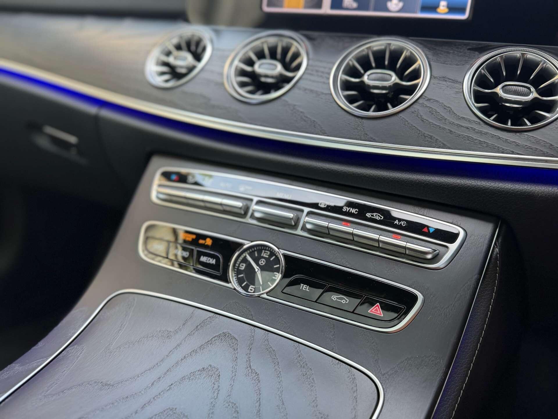 Mercedes-Benz E-Class view 17