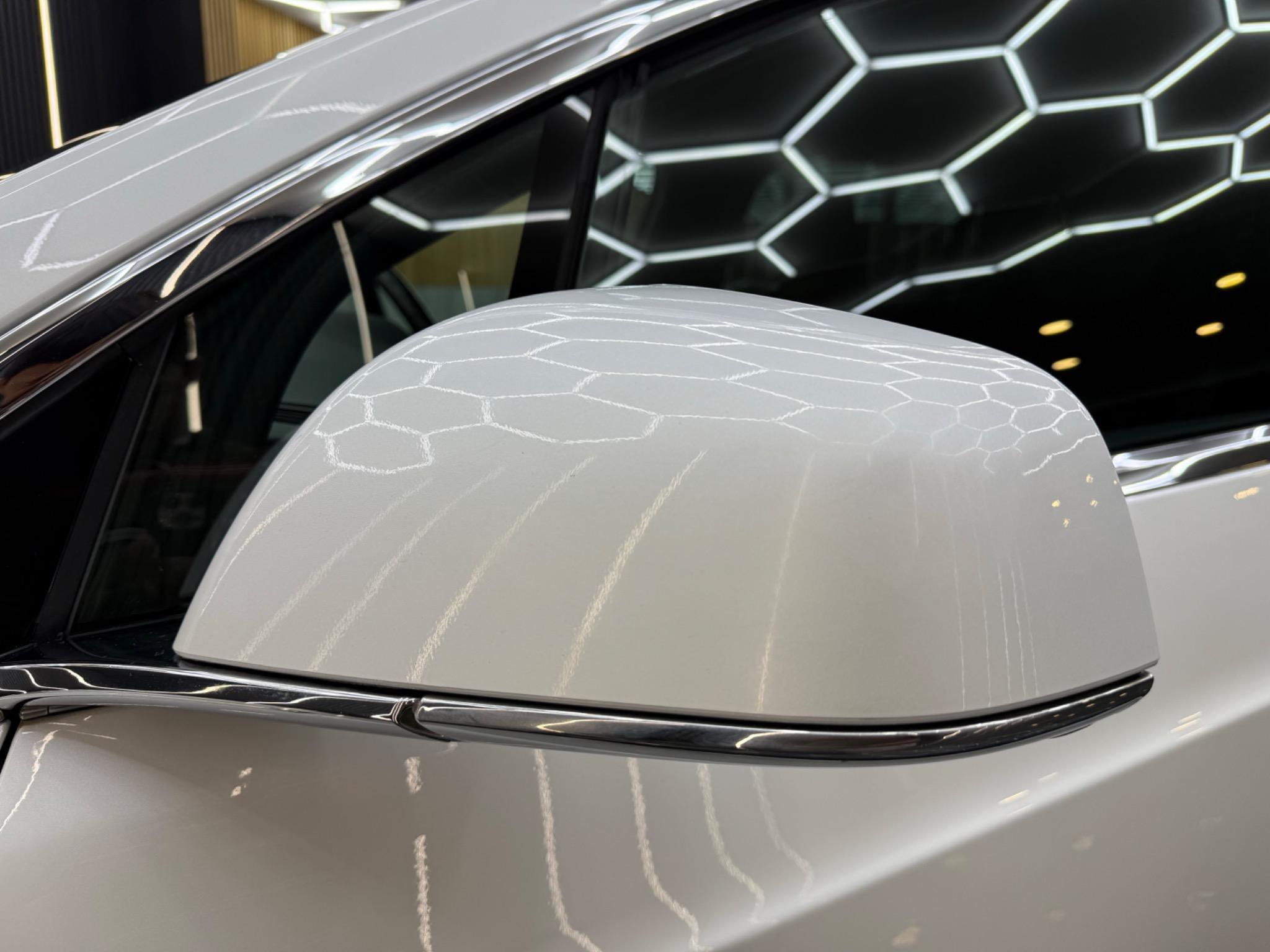 Tesla Model X view 40