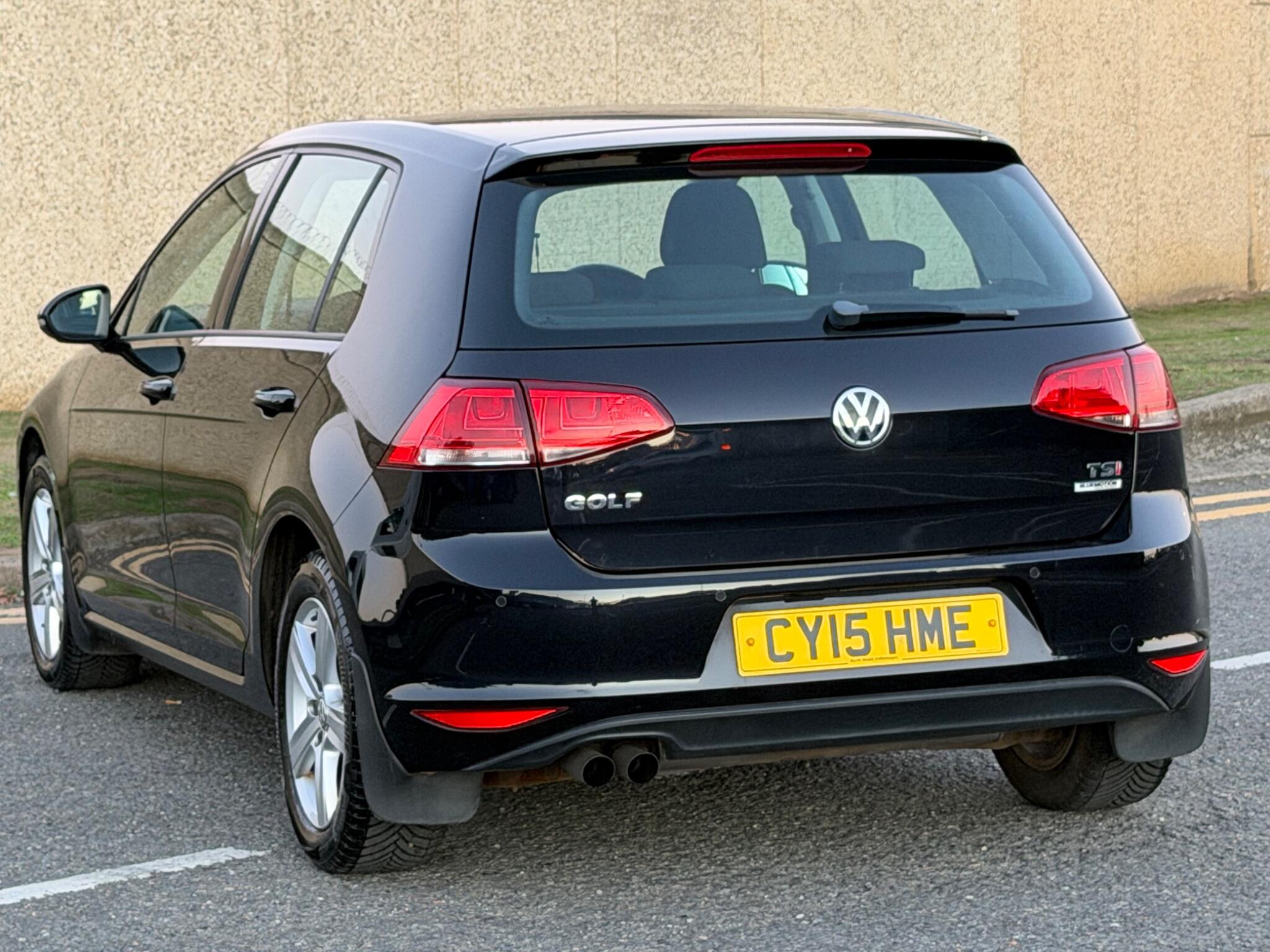 Volkswagen Golf view 8