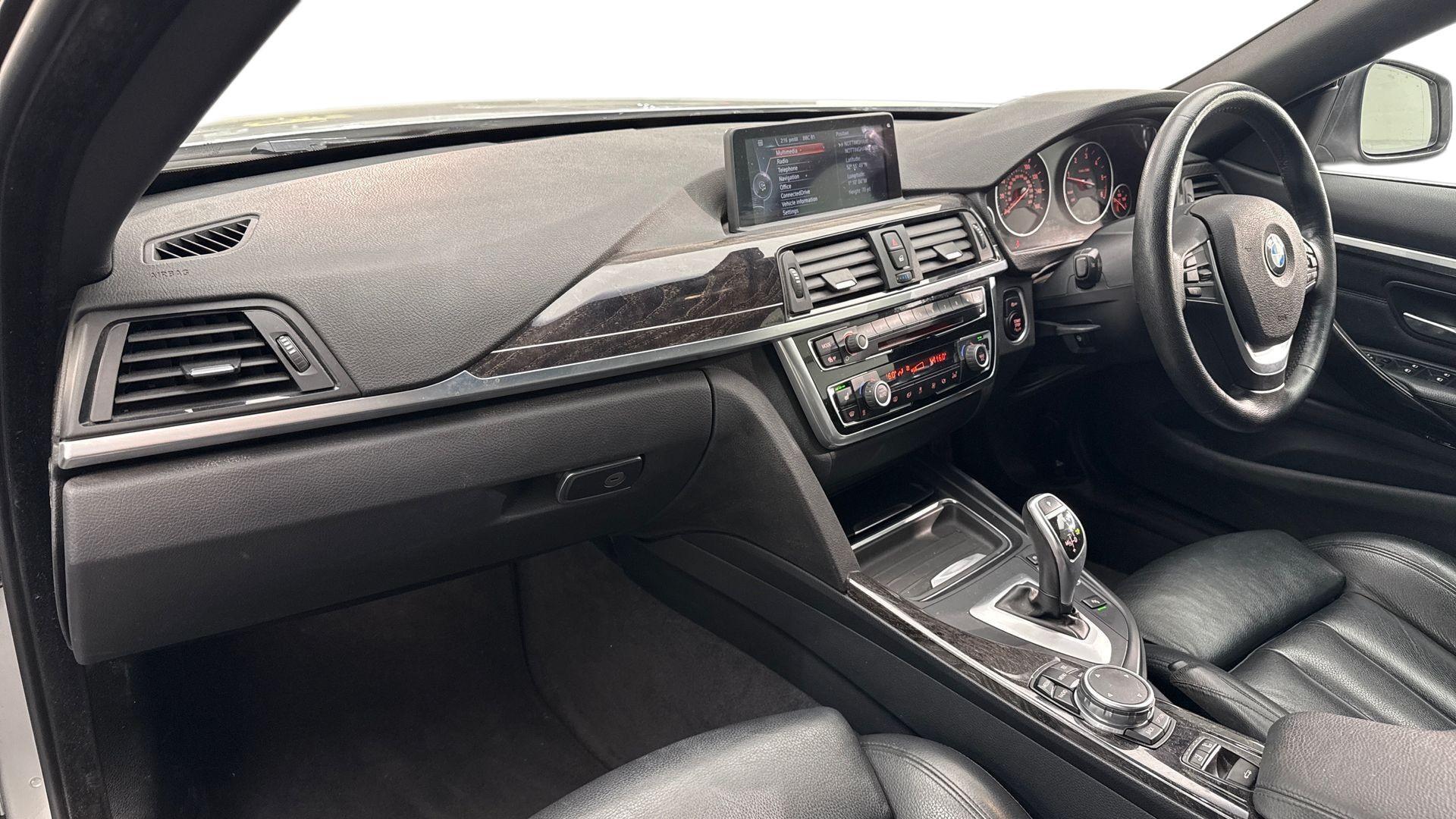 BMW 4 Series view 10