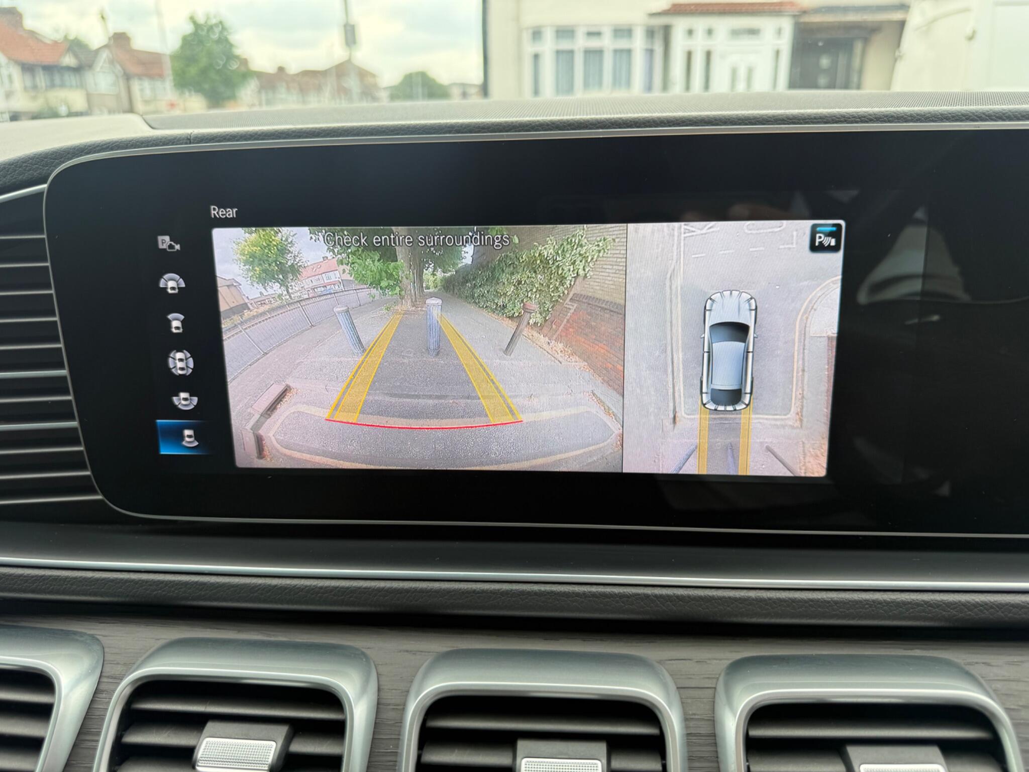 Mercedes-Benz Gle view 24