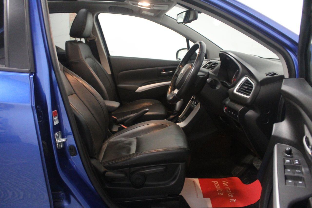 Suzuki SX4 S-Cross view 31