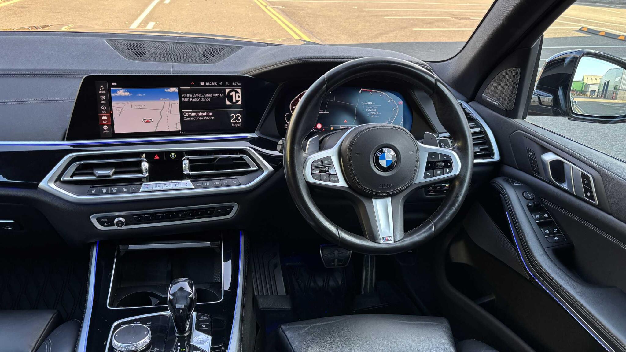 BMW X5 view 5