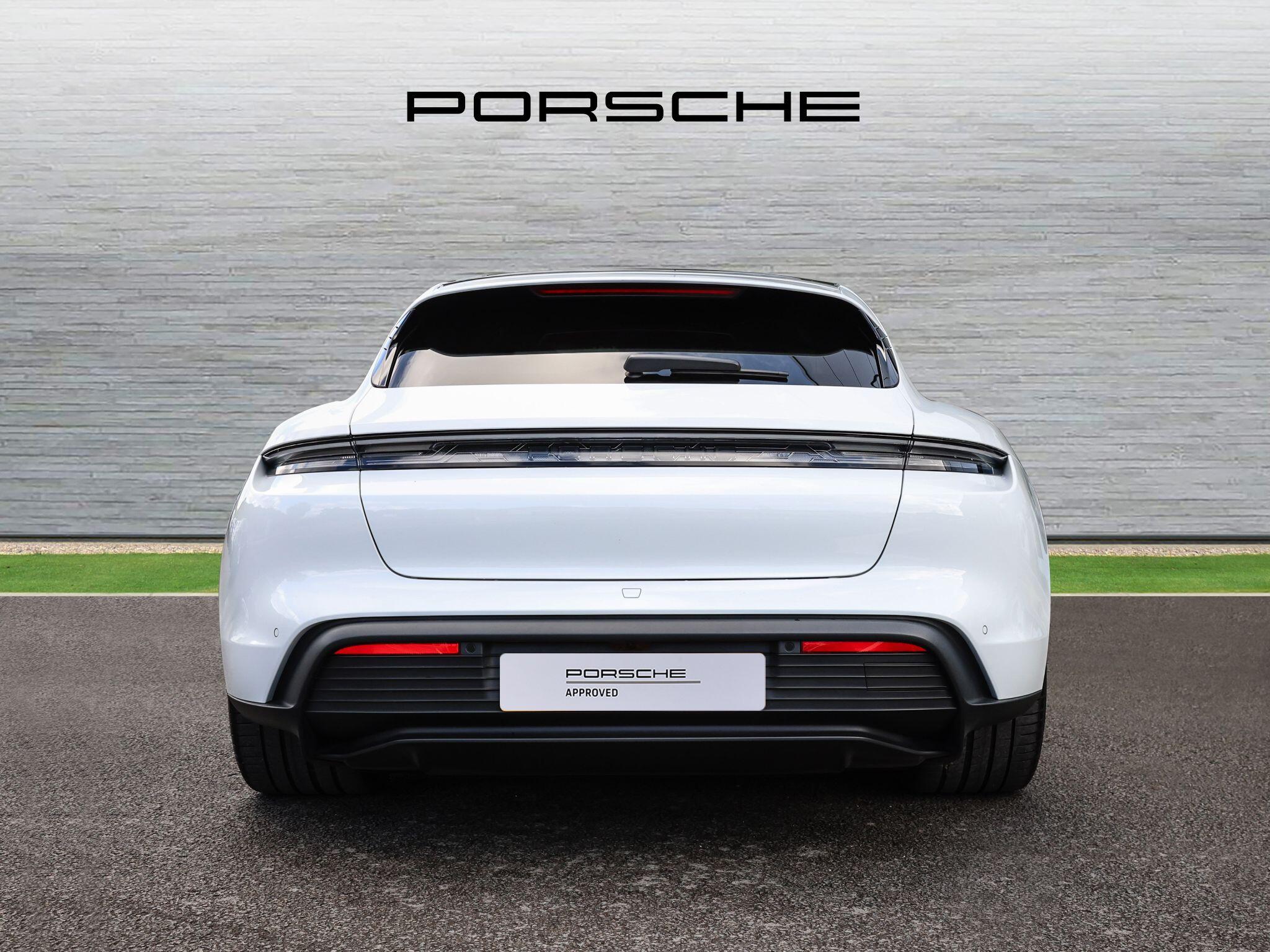 Porsche Taycan view 39