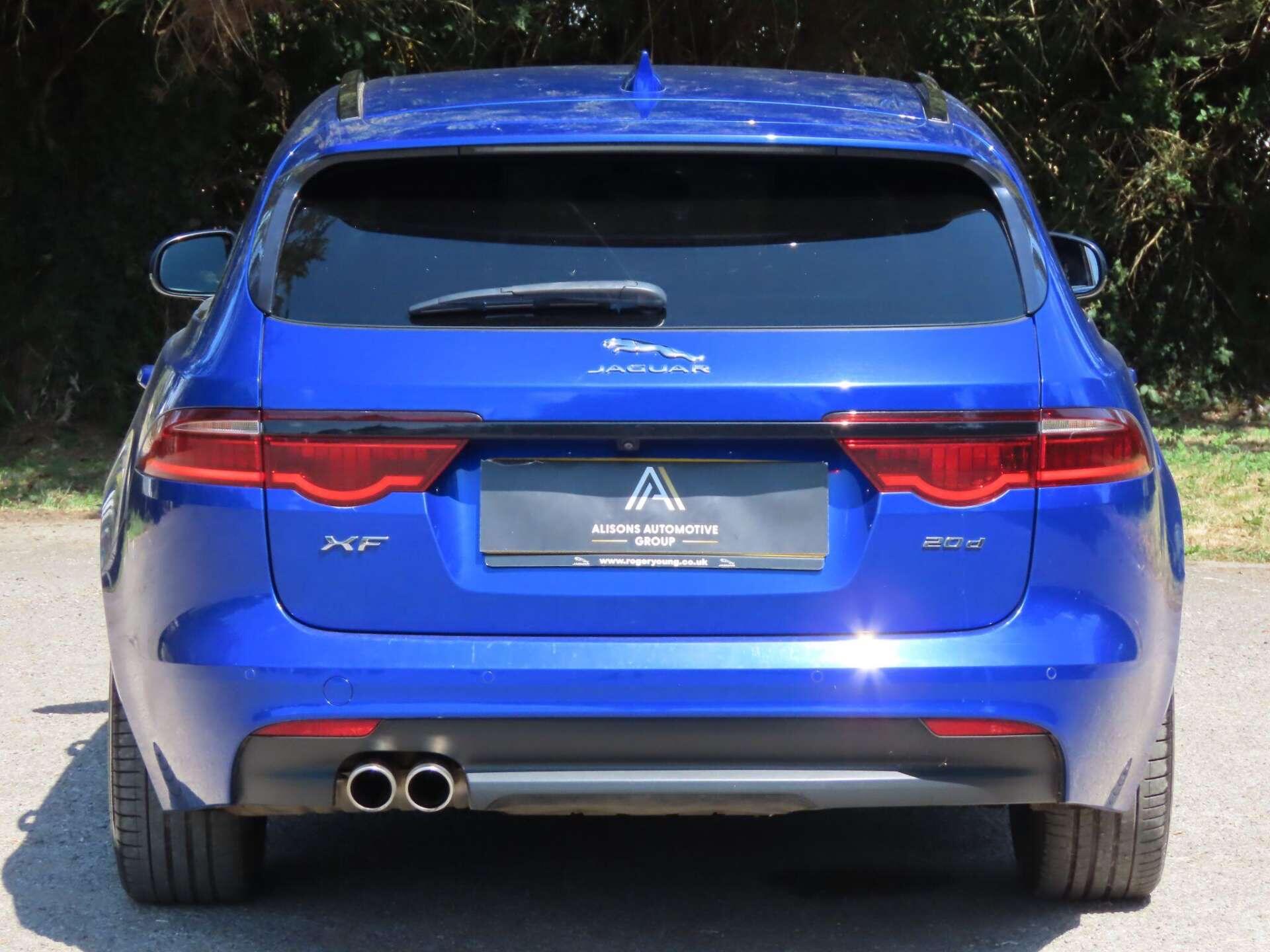 Jaguar XF view 6
