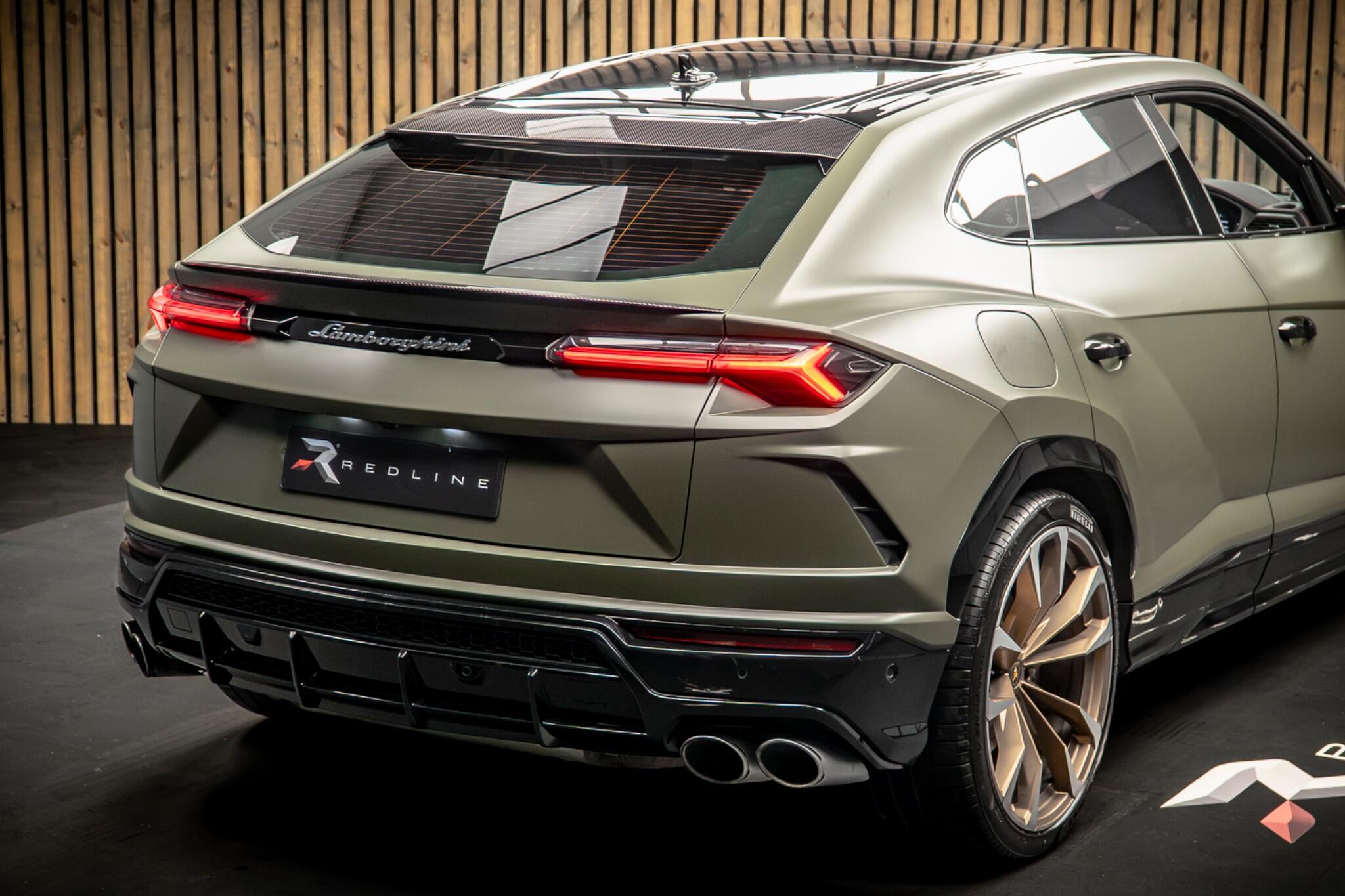 Lamborghini Urus view 23