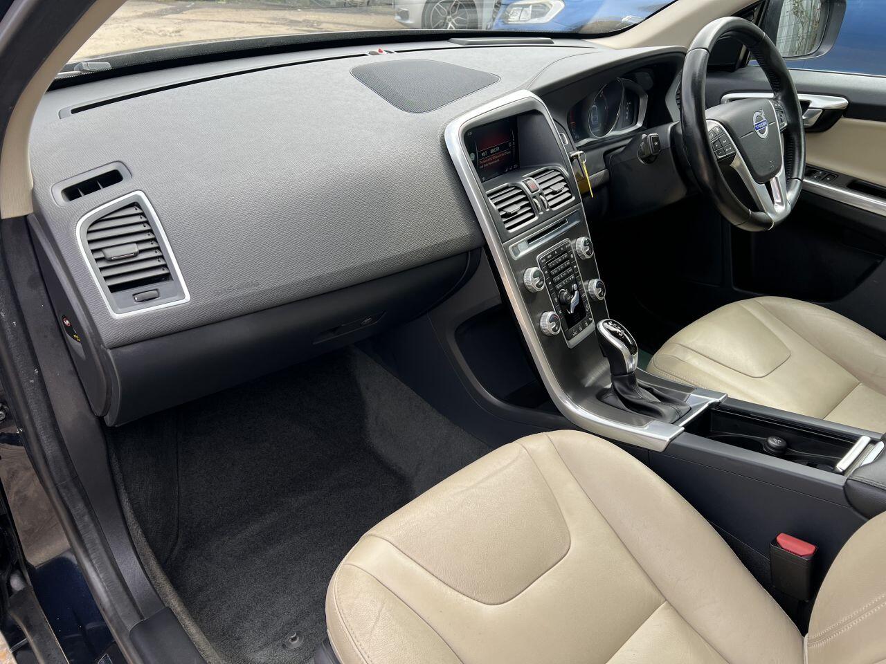 Volvo XC60 view 24