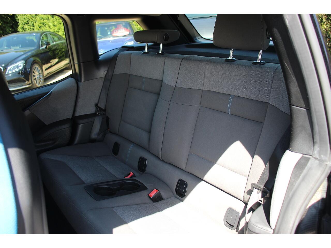 BMW I3 view 19