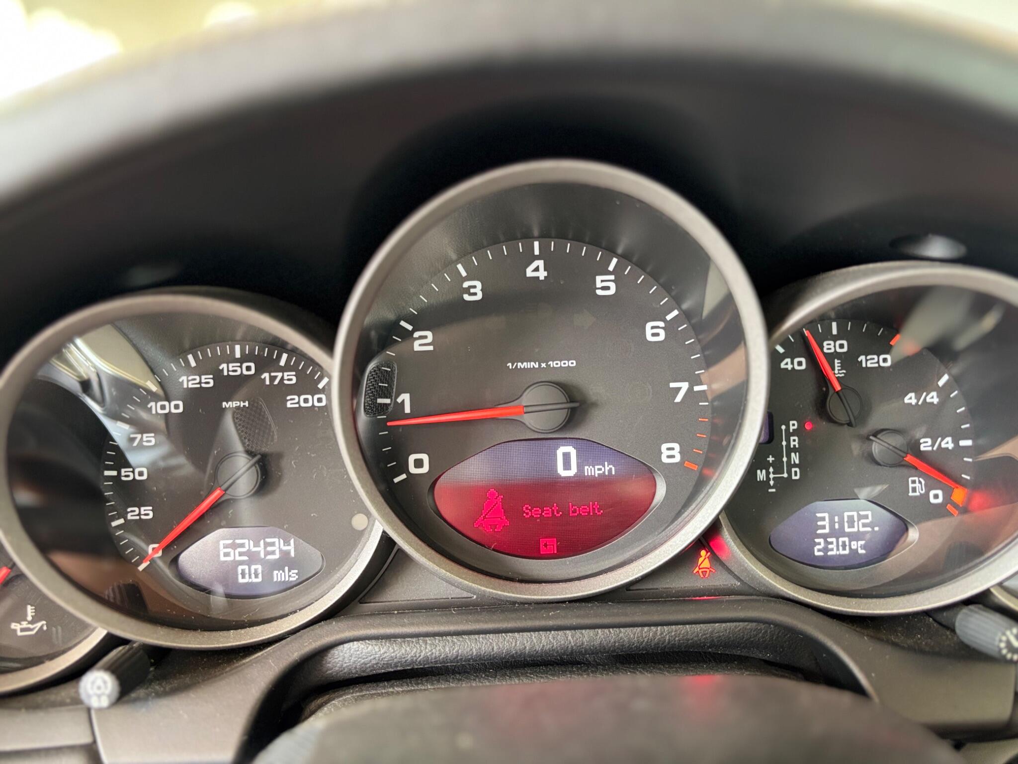 Porsche 911 view 25