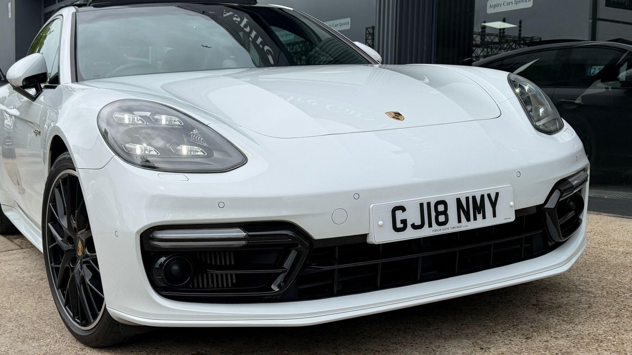 Porsche Panamera view 13