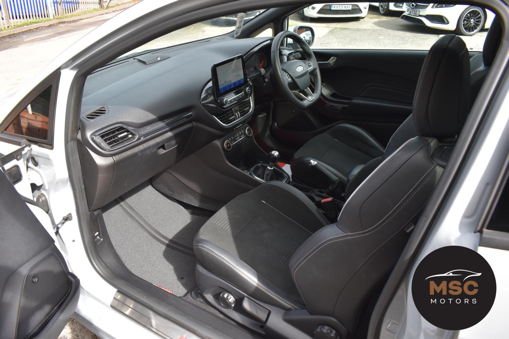 Ford Fiesta view 35