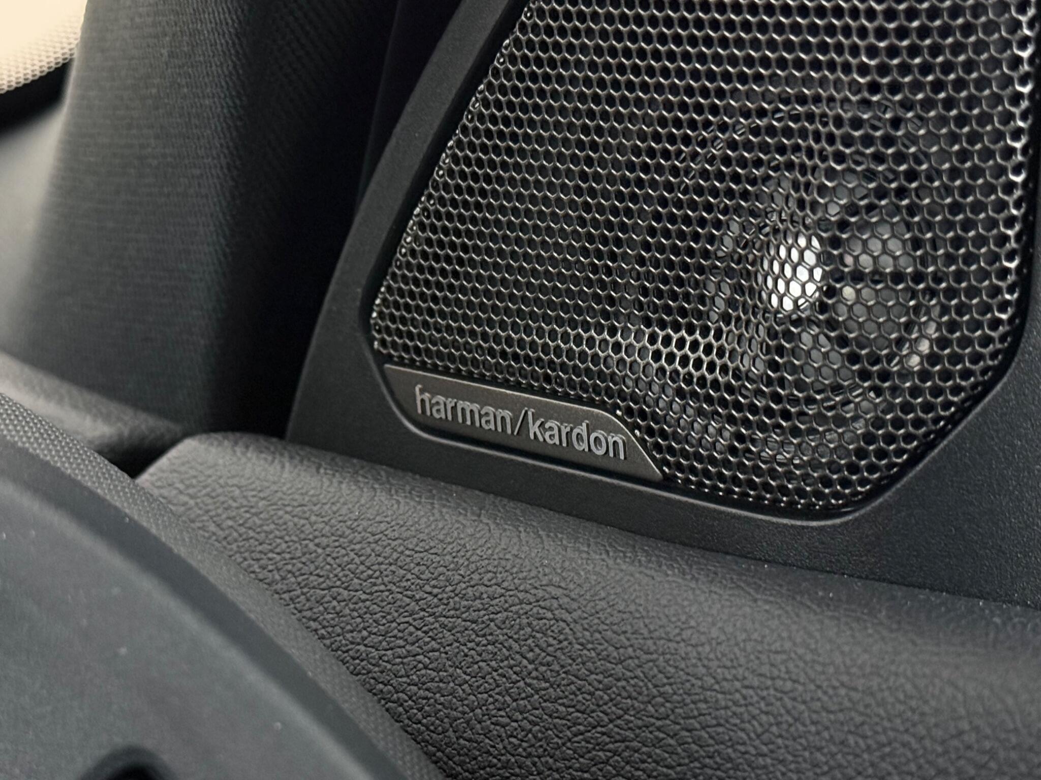 BMW 1 Series view 20