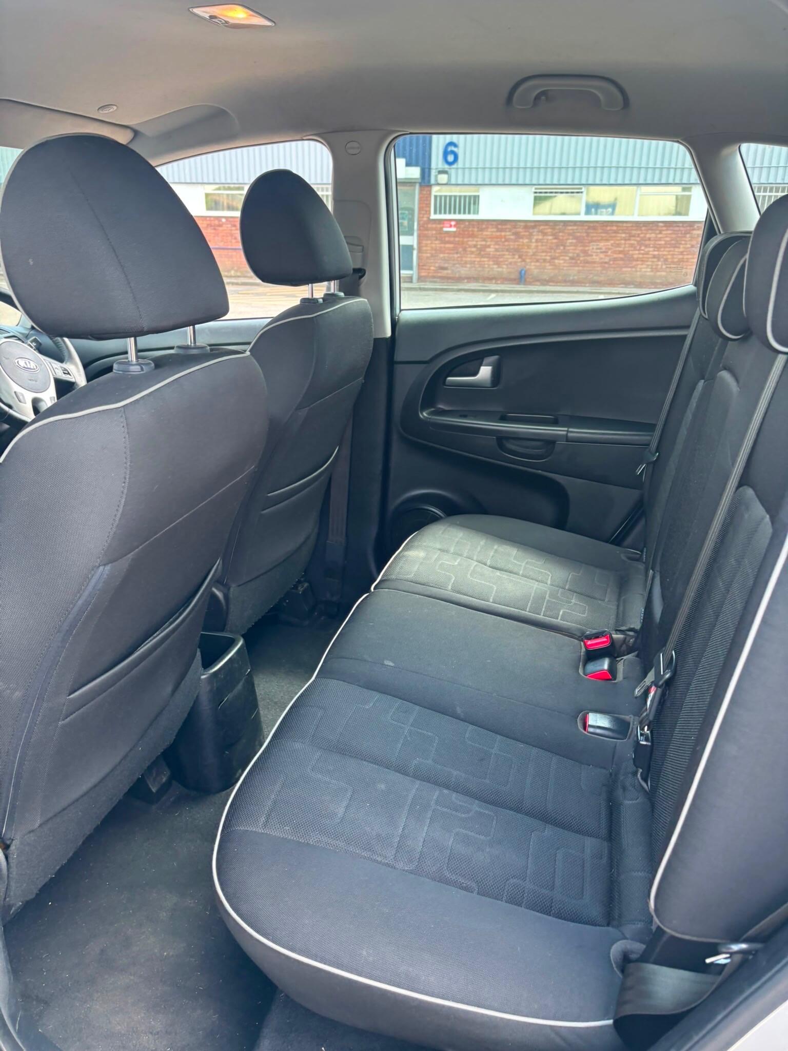 Kia Venga view 28