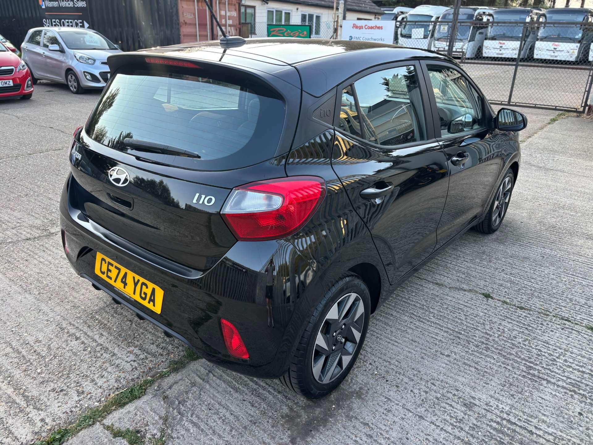 Hyundai I10 view 16