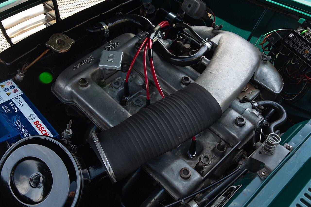 Alfa Romeo Giulia view 76