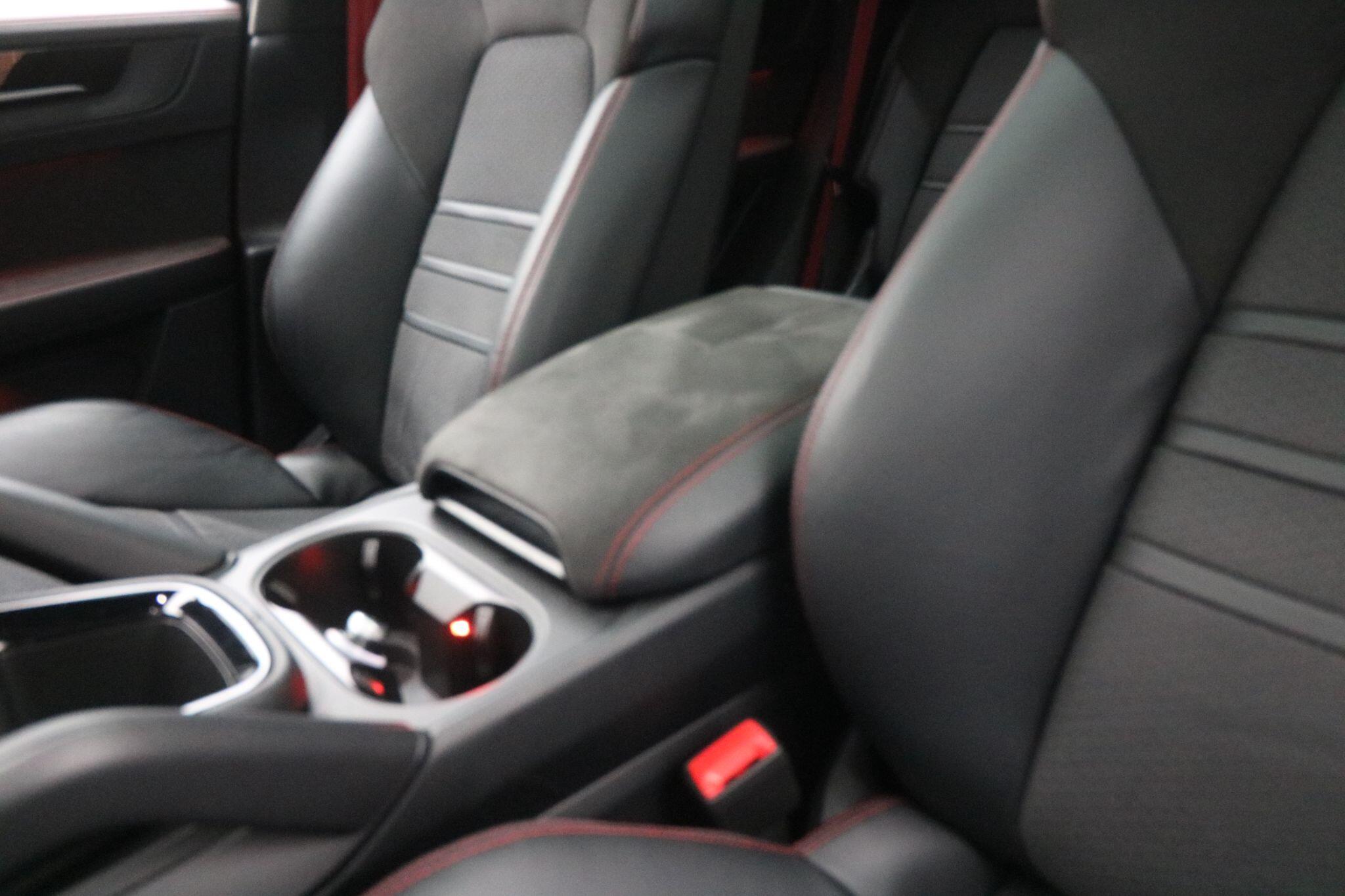 Porsche Cayenne view 34