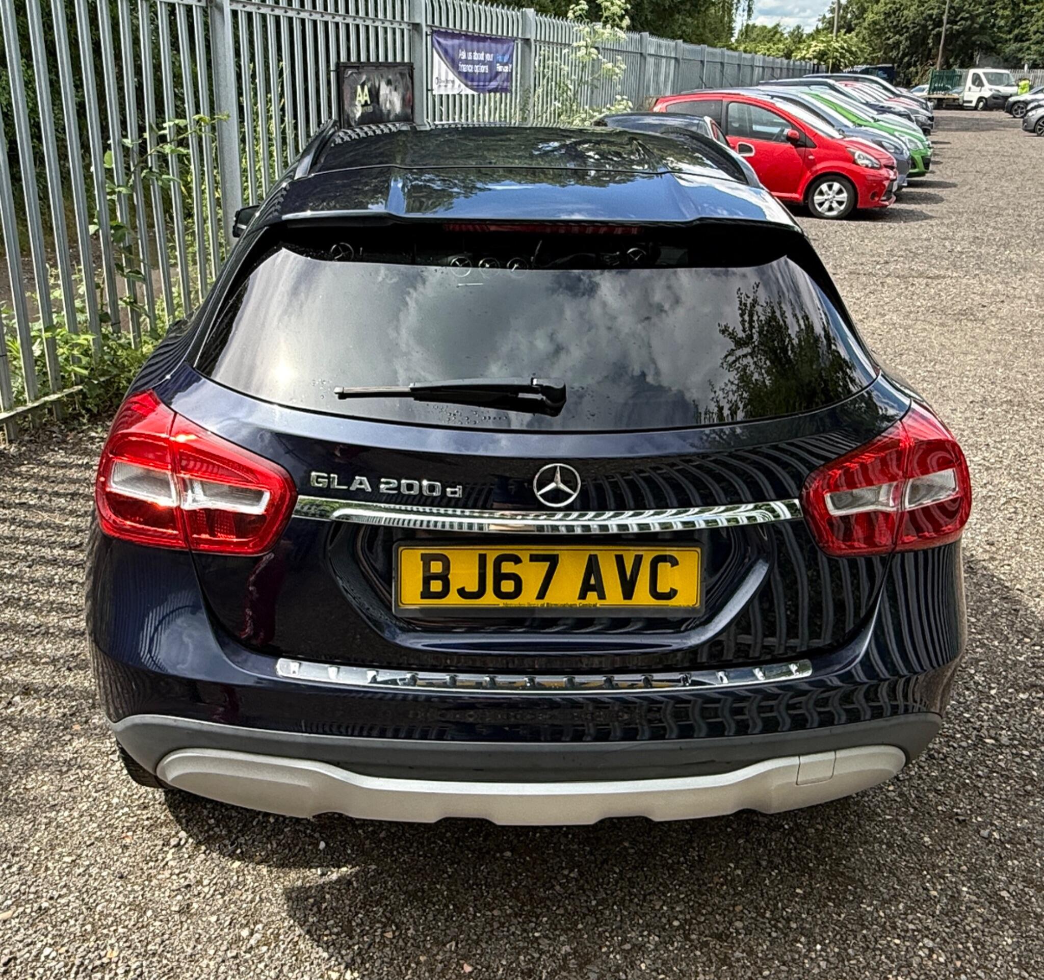 2017 Mercedes-Benz GLA image 11
