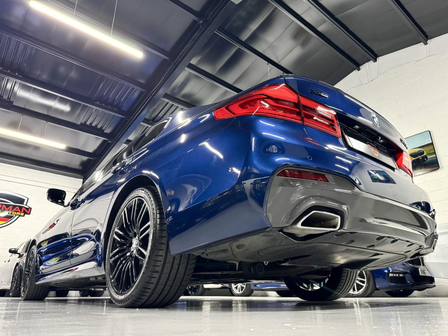 BMW 5 Series view 14