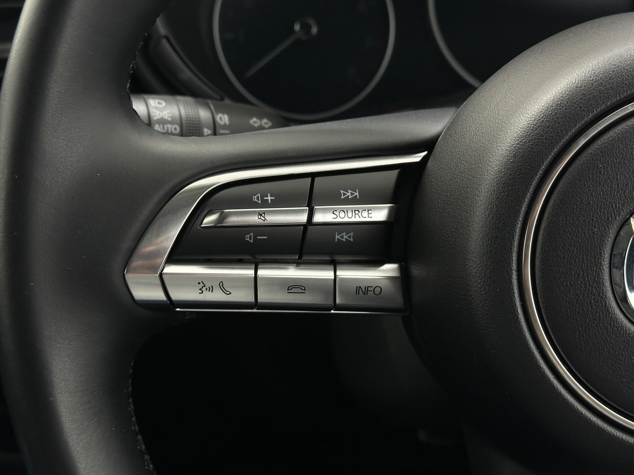 Mazda CX-30 view 15