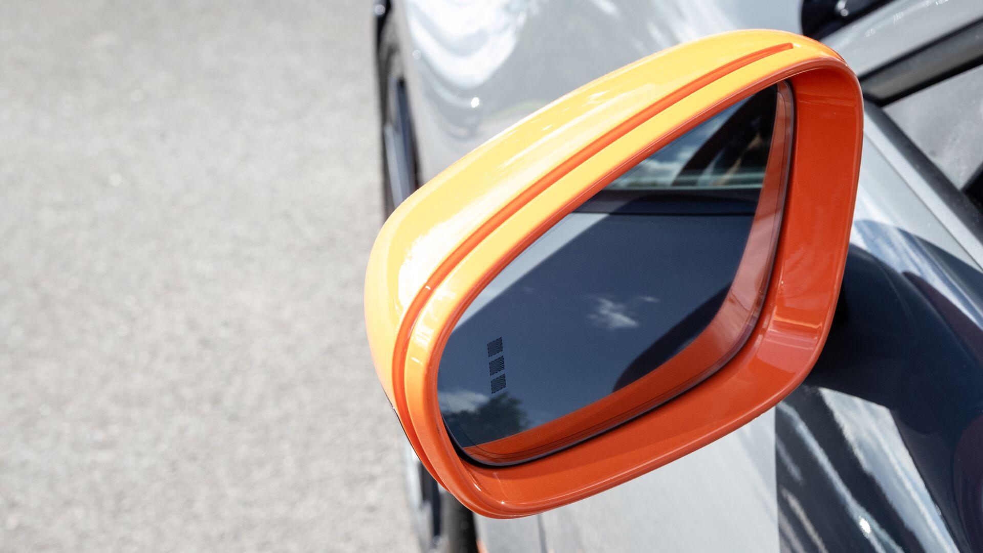 Porsche 911 view 34
