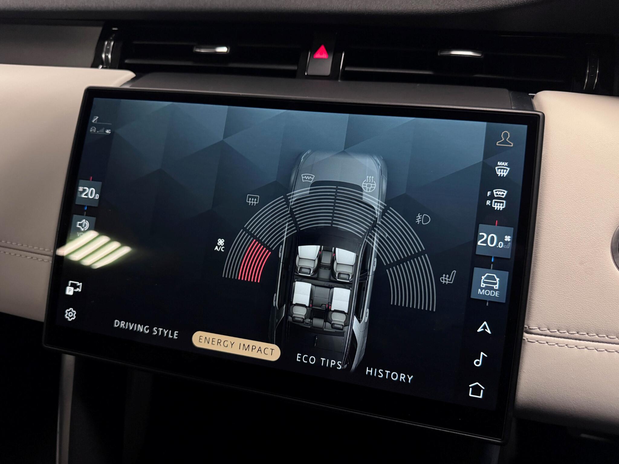 Land Rover Discovery Sport view 50