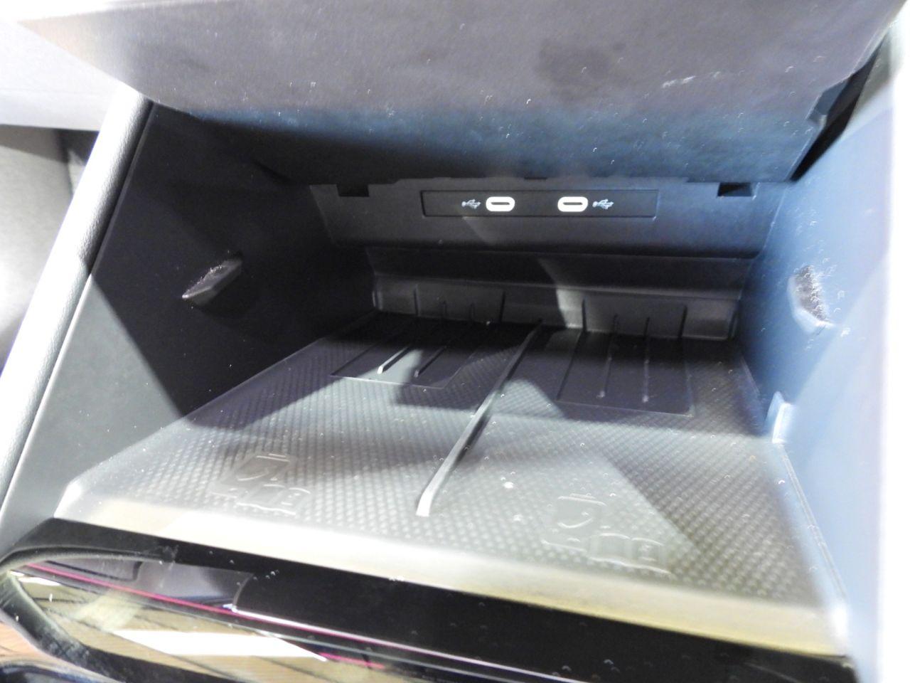 Volkswagen Tiguan view 37