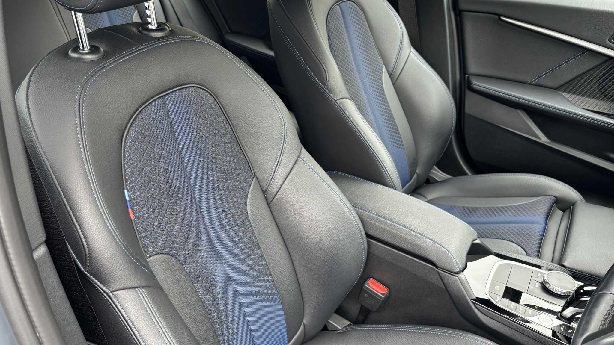 BMW 1 Series view 11