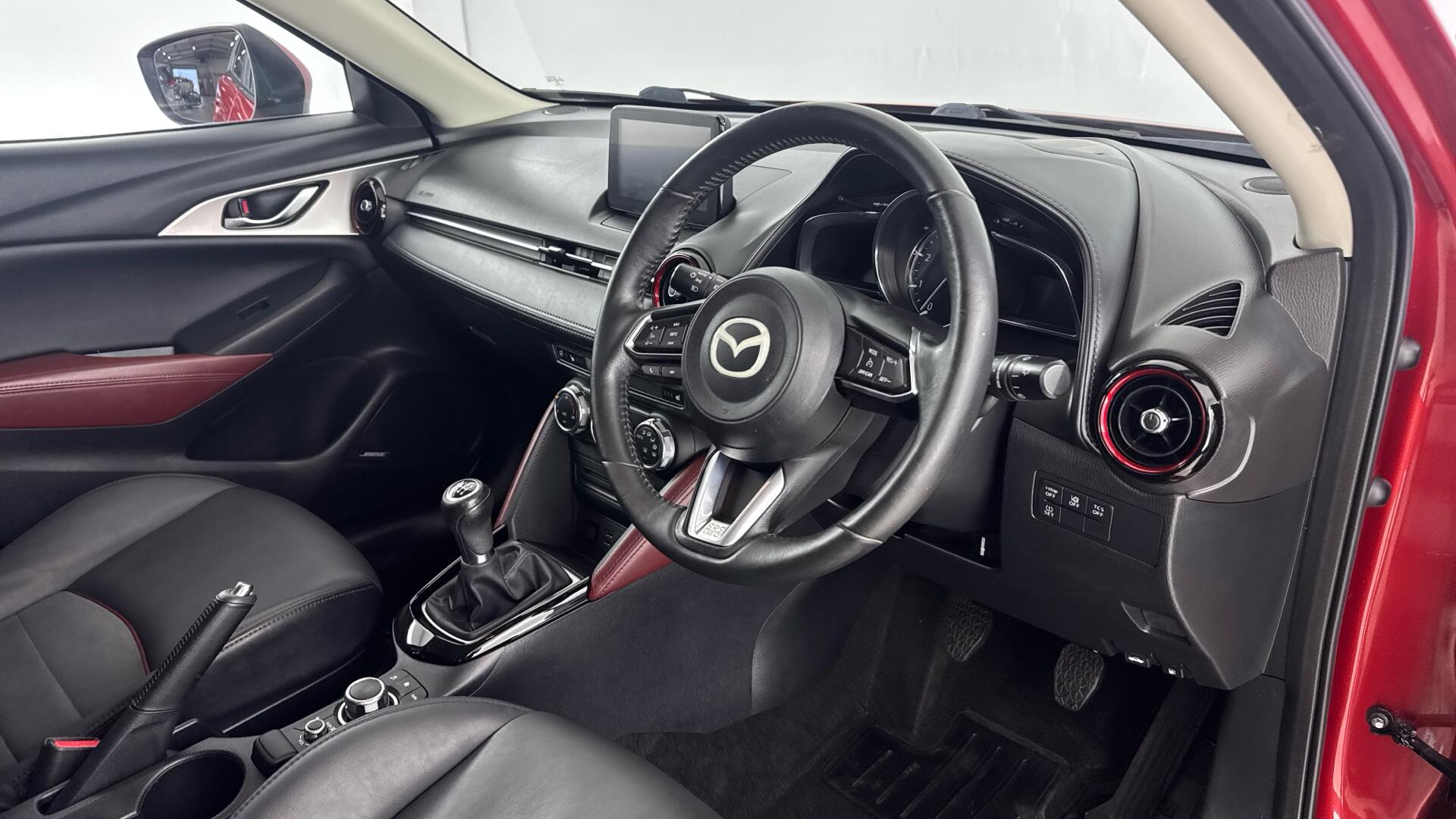Mazda CX-3 view 9