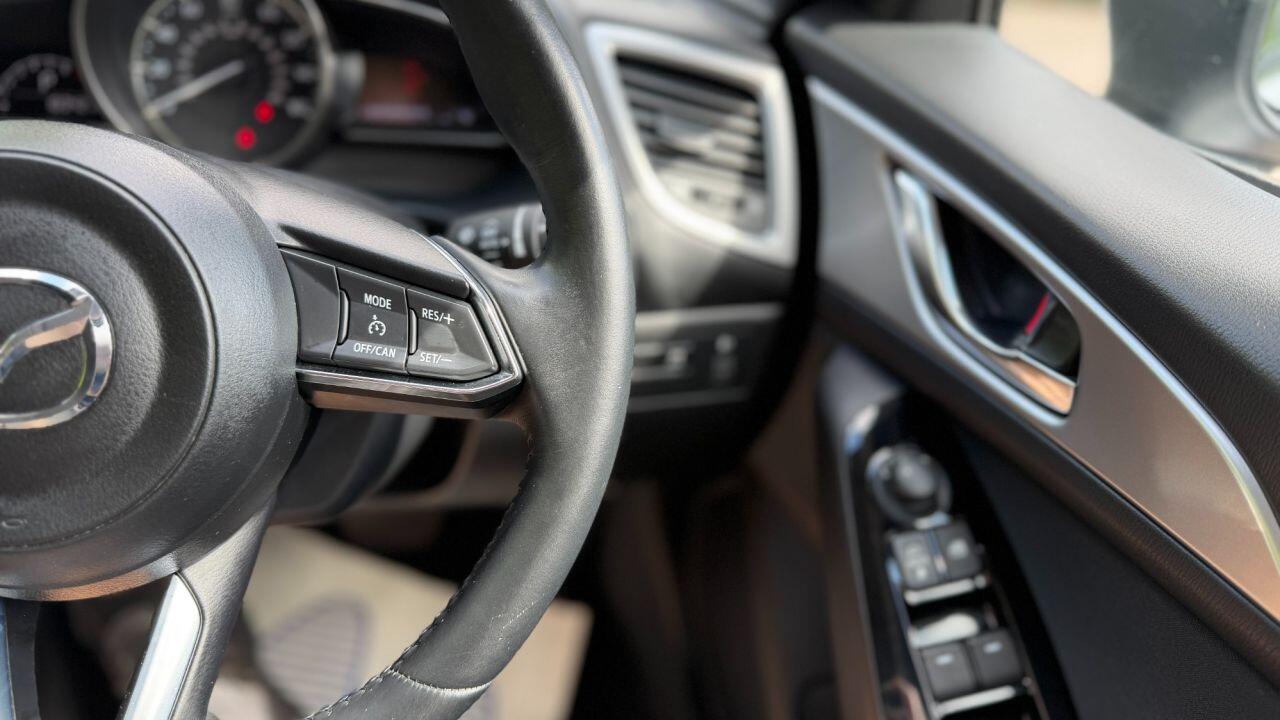 Mazda Mazda3 view 18