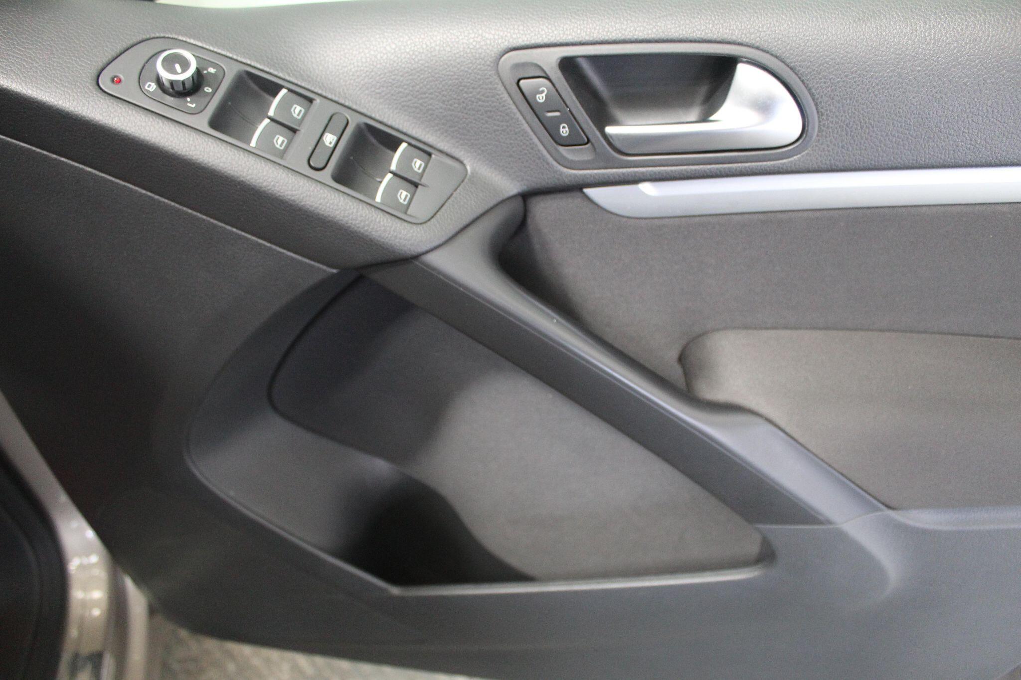 Volkswagen Tiguan view 48