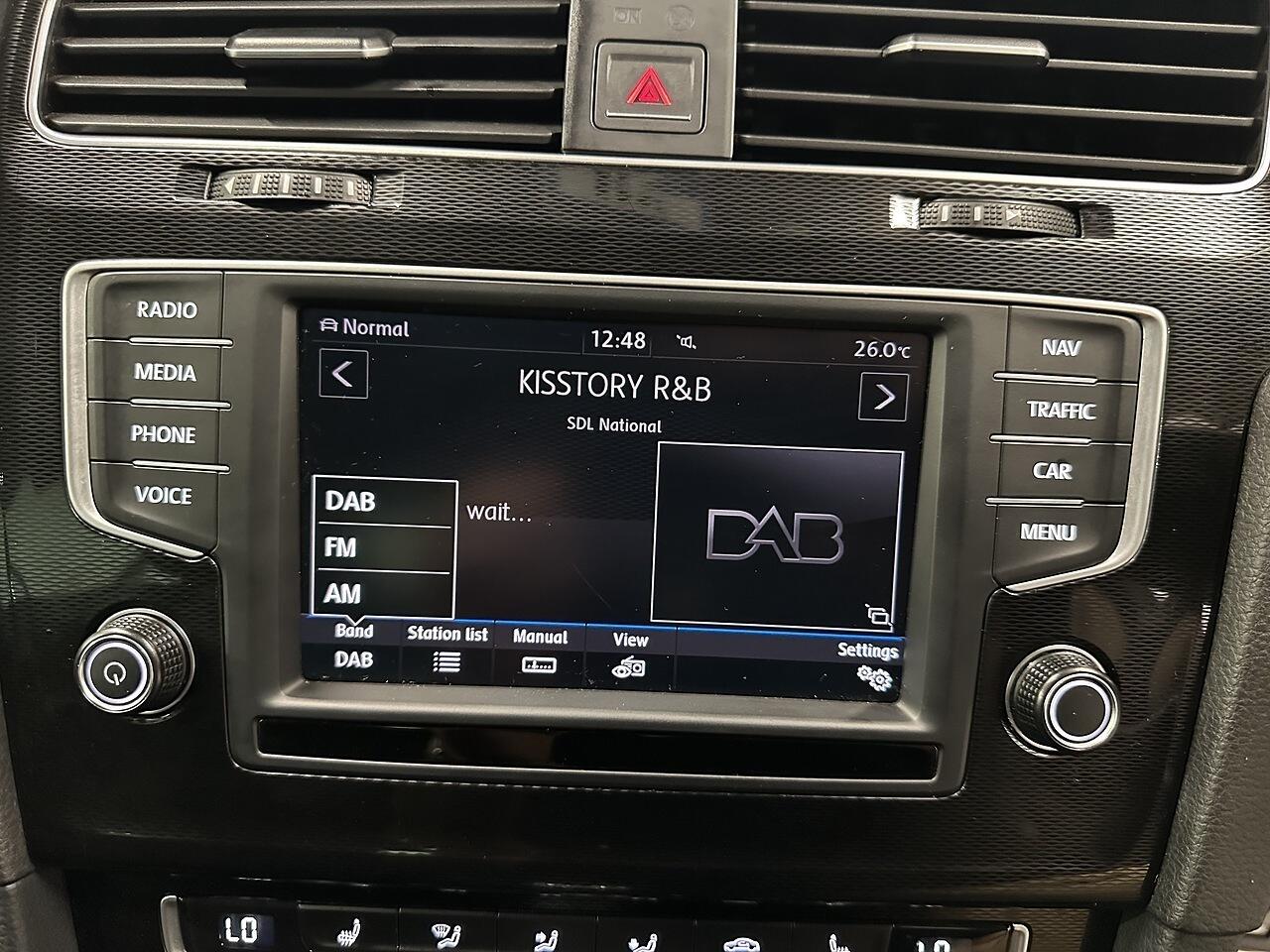 Volkswagen Golf view 17