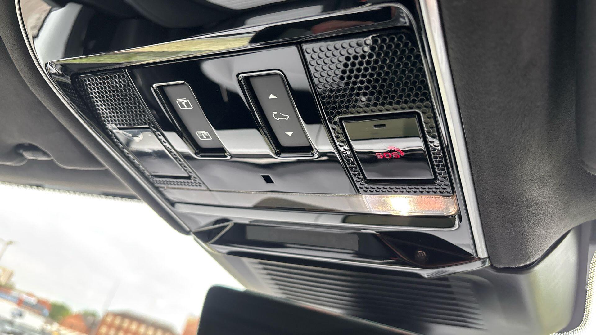 Land Rover Range Rover Sport view 57