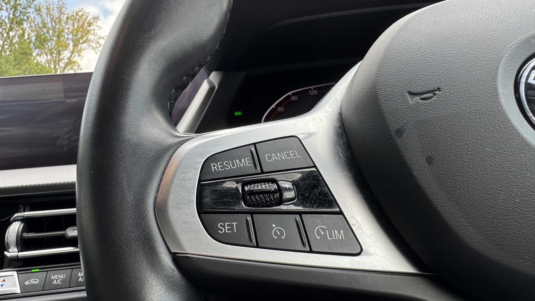 BMW 2 Series view 16