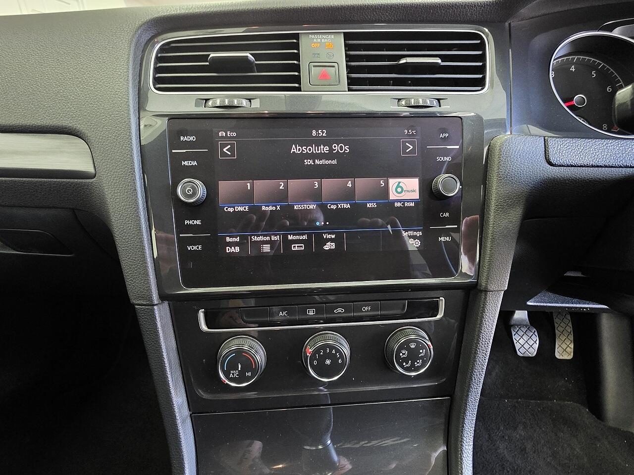 Volkswagen Golf view 13