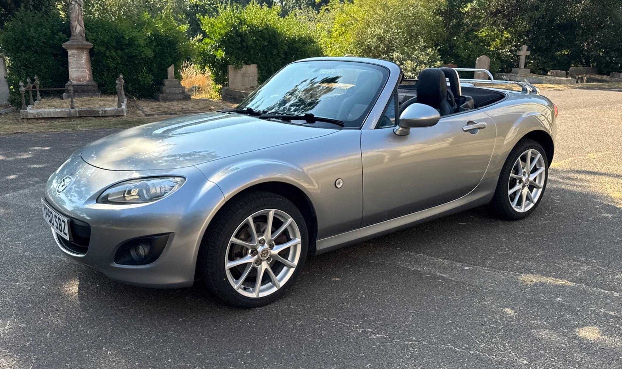 Mazda MX-5 view 4