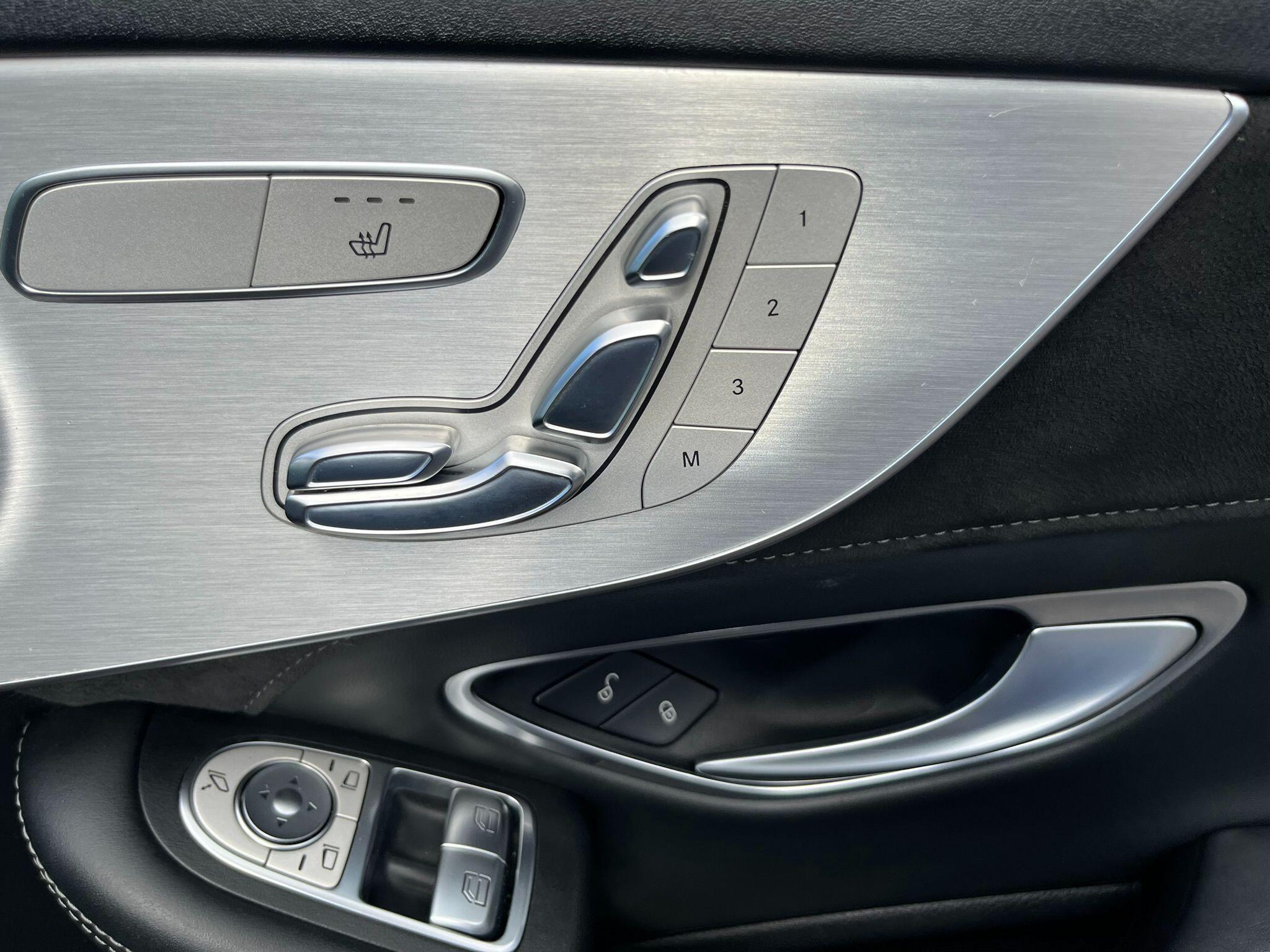 Mercedes-Benz C-Class view 10