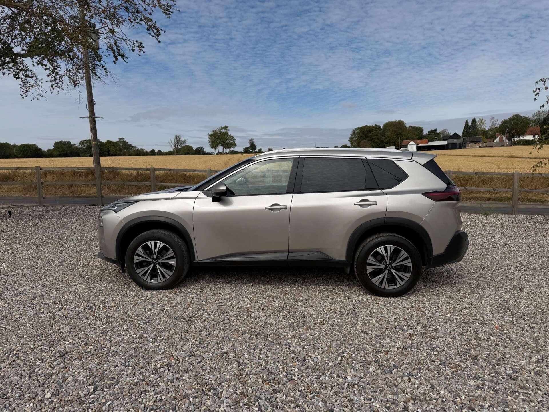 Nissan X-Trail view 6