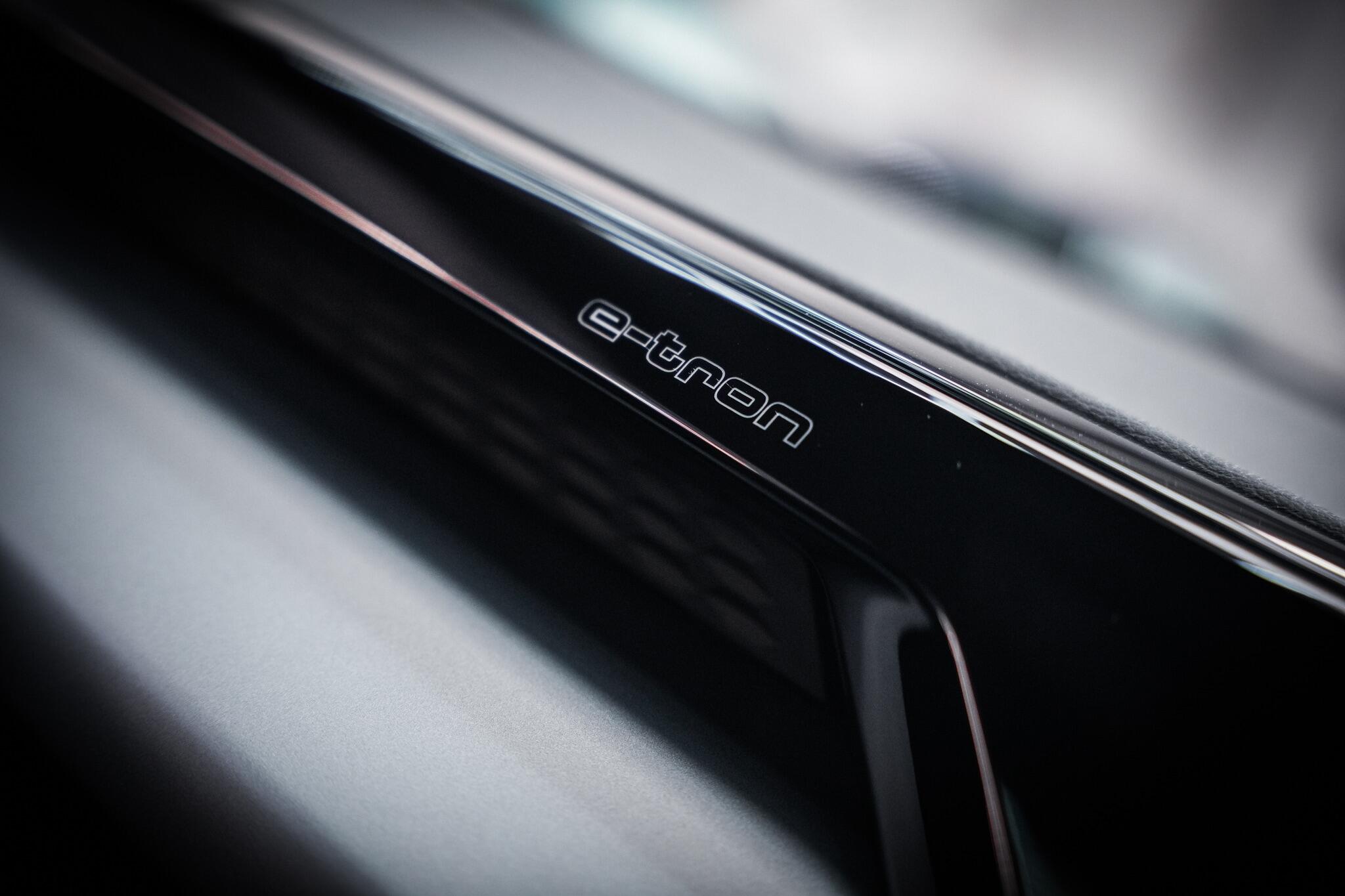 Audi e-tron GT view 45