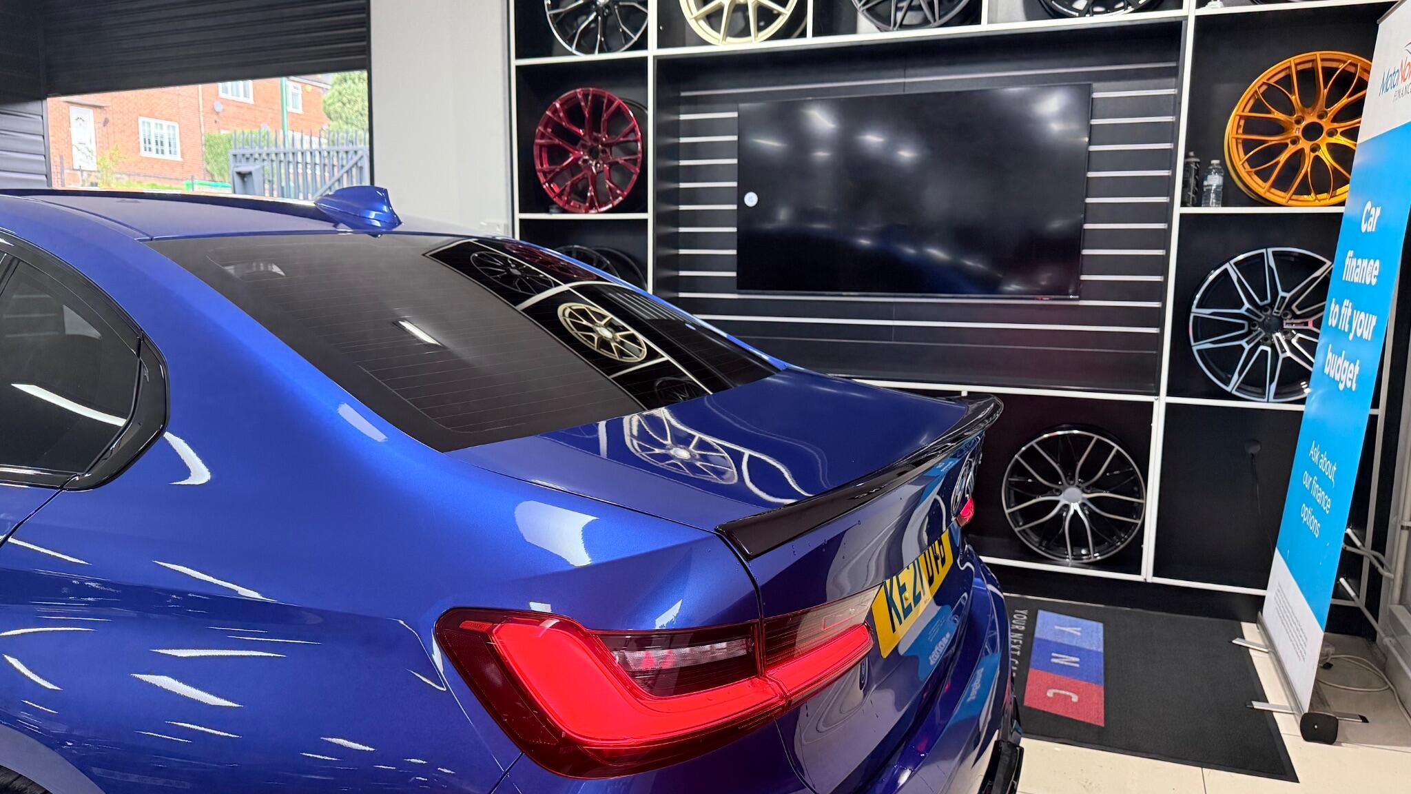 BMW 3 Series view 23