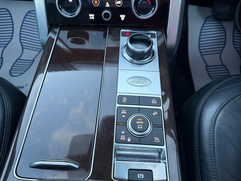 Land Rover Range Rover view 34