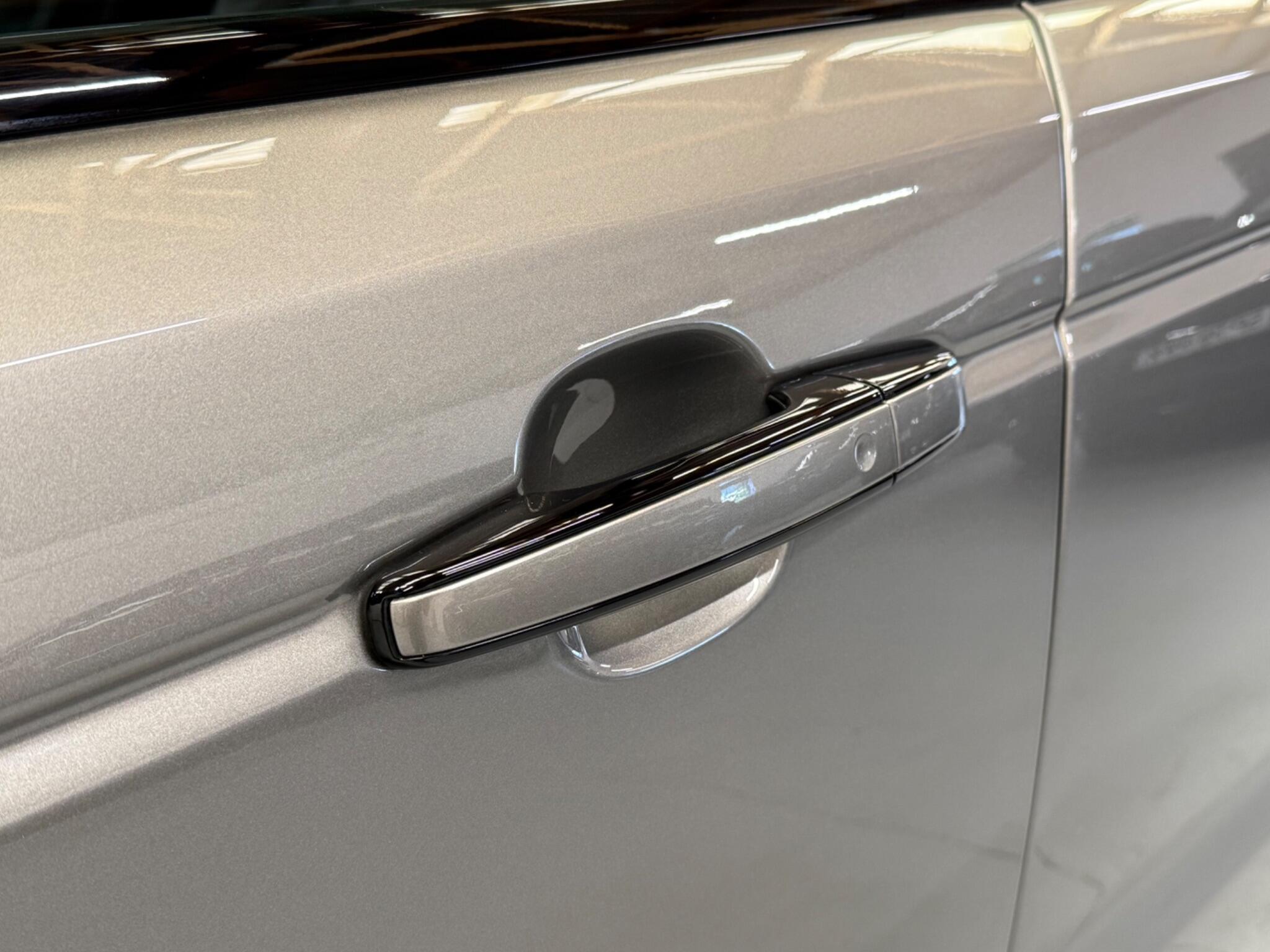 Land Rover Range Rover Sport view 36