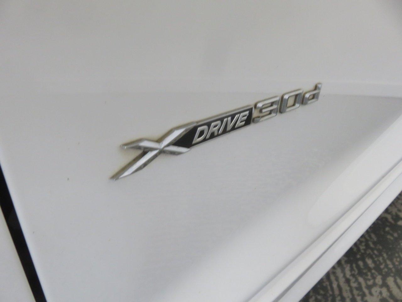 BMW X4 view 17