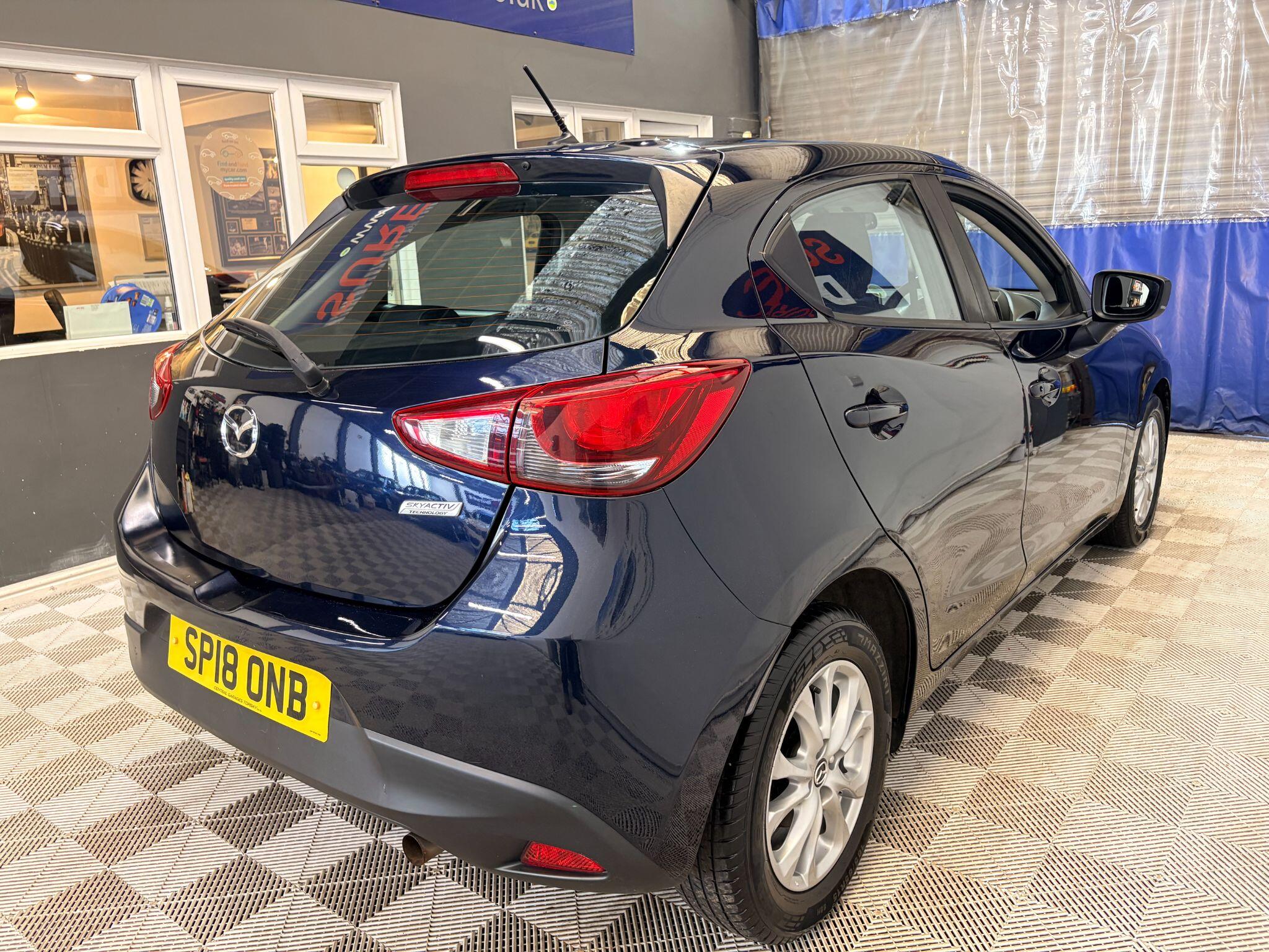 Mazda Mazda2 view 16