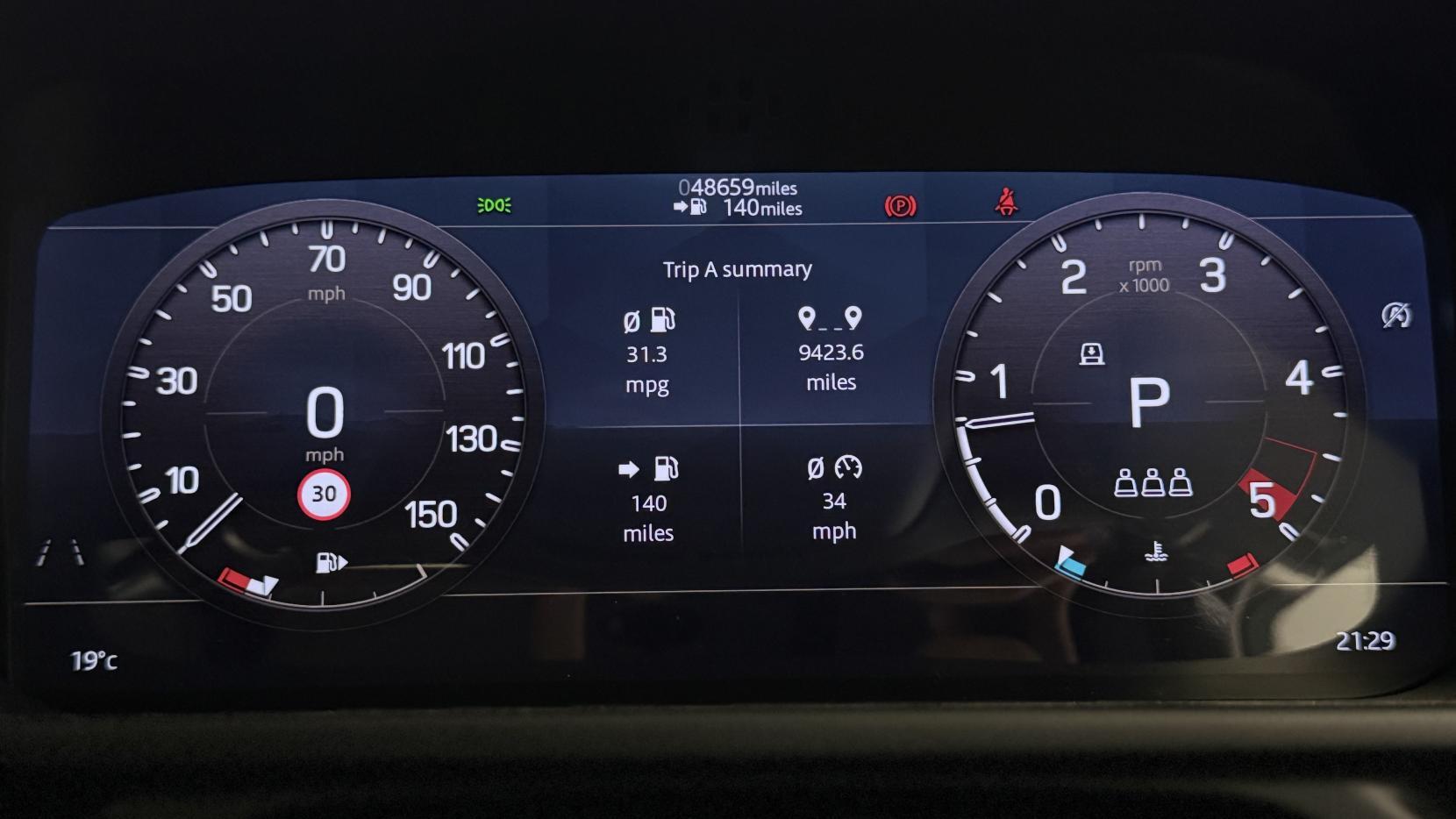Land Rover Defender view 19