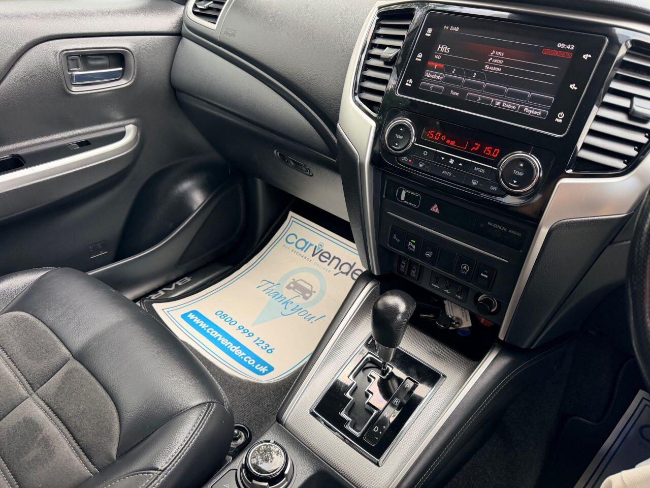 Mitsubishi L200 view 39