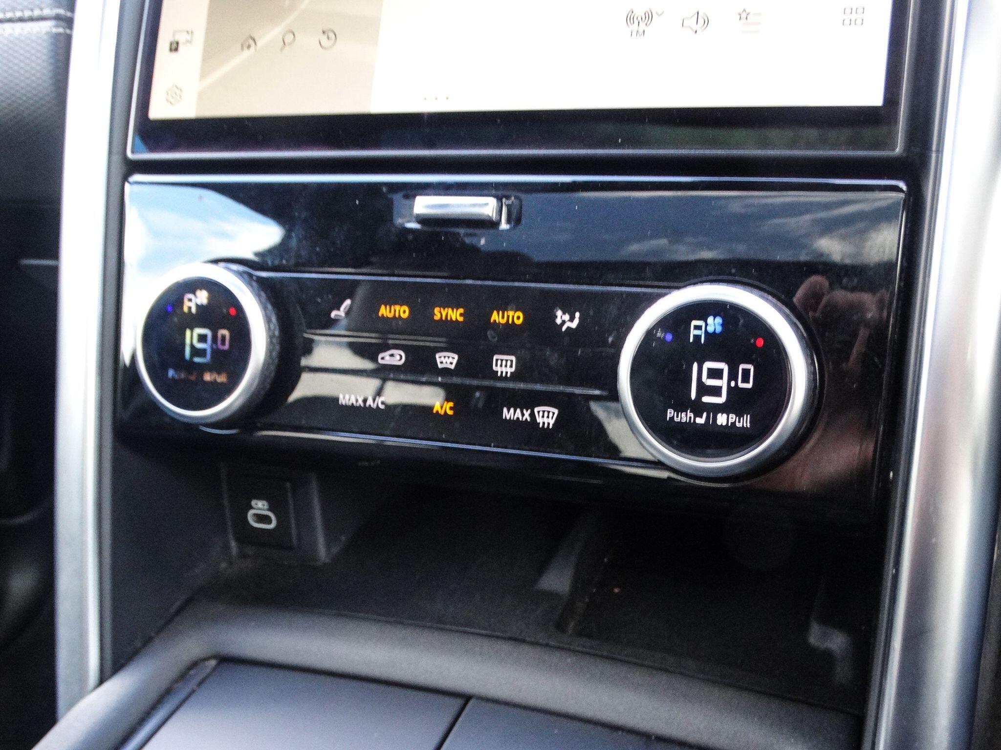 Land Rover Discovery 3 view 35