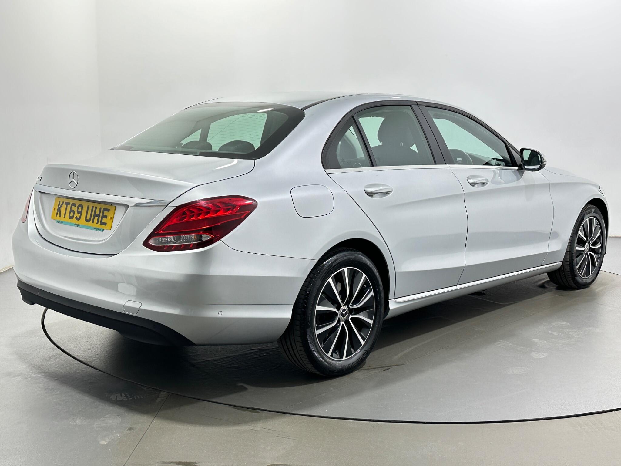 Mercedes-Benz C-Class view 8