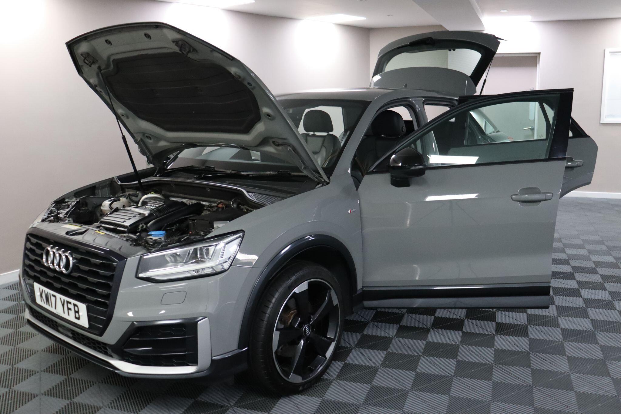 Audi Q2 view 16
