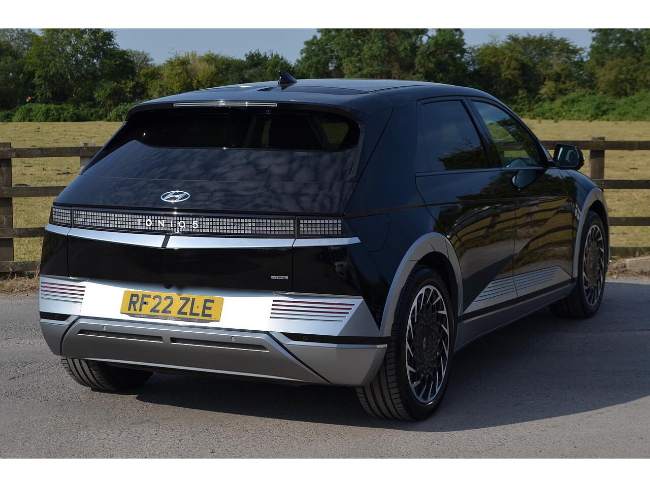 Hyundai Ioniq 5 view 9