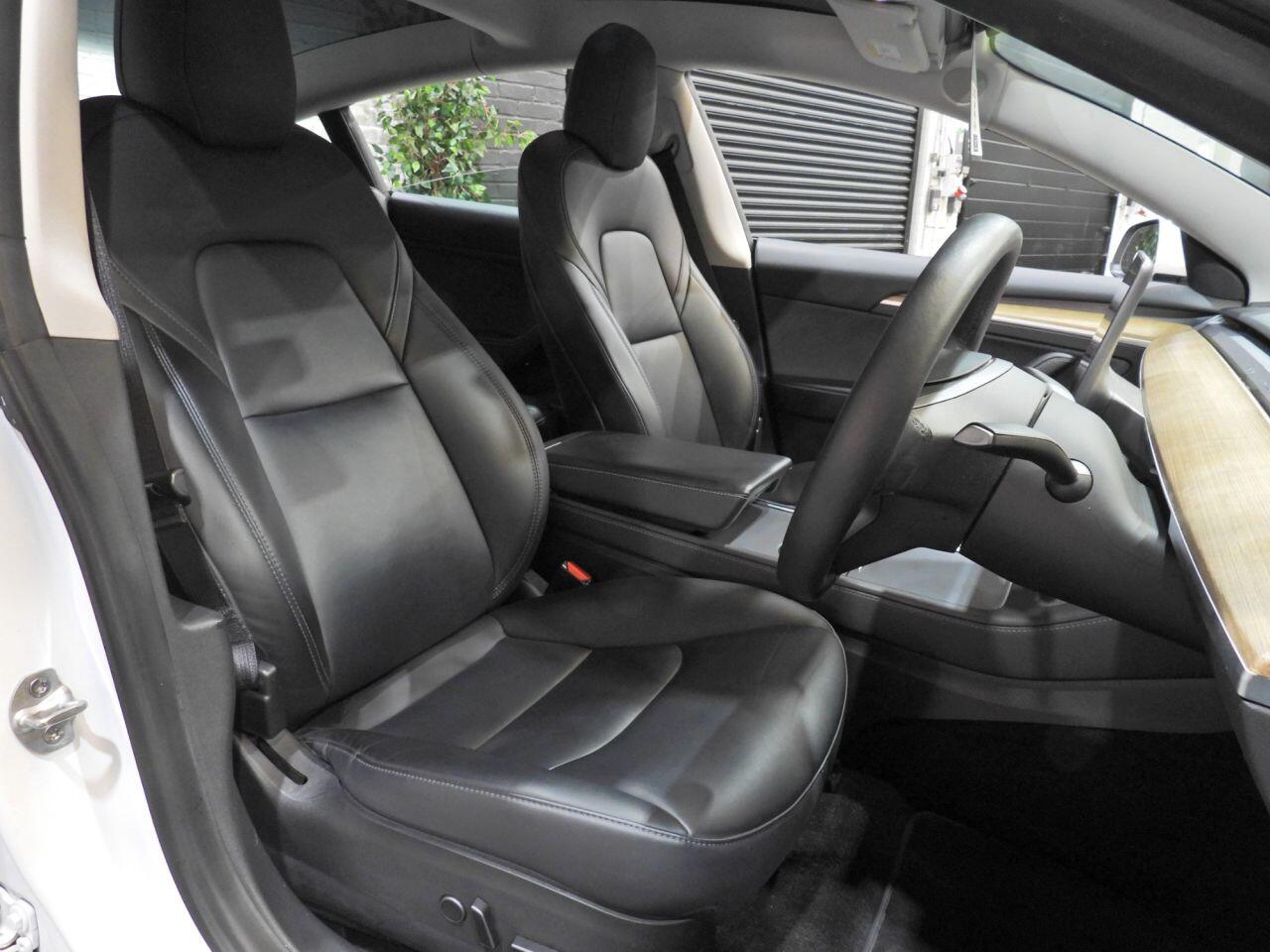 Tesla Model 3 view 20